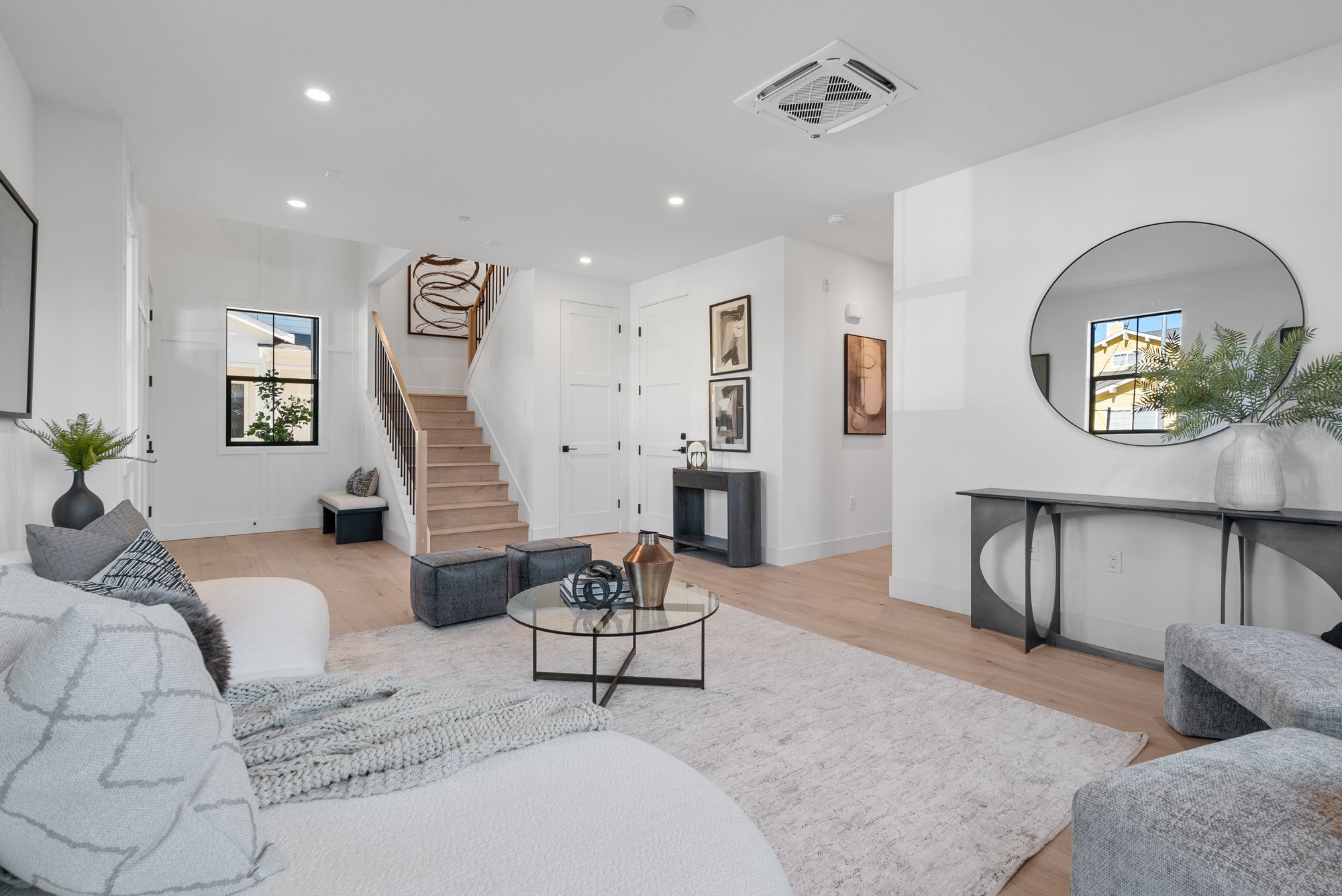 44 Sunnyside Avenue