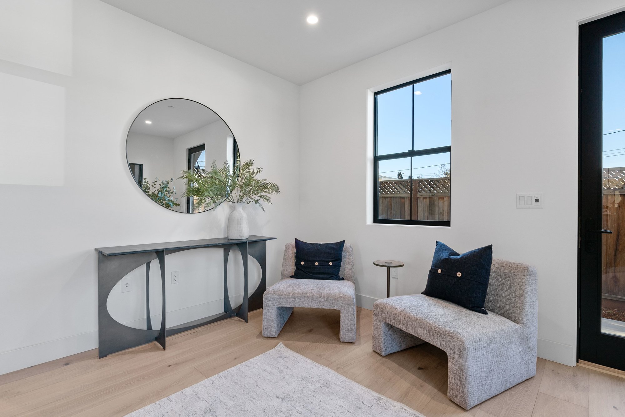 44 Sunnyside Avenue