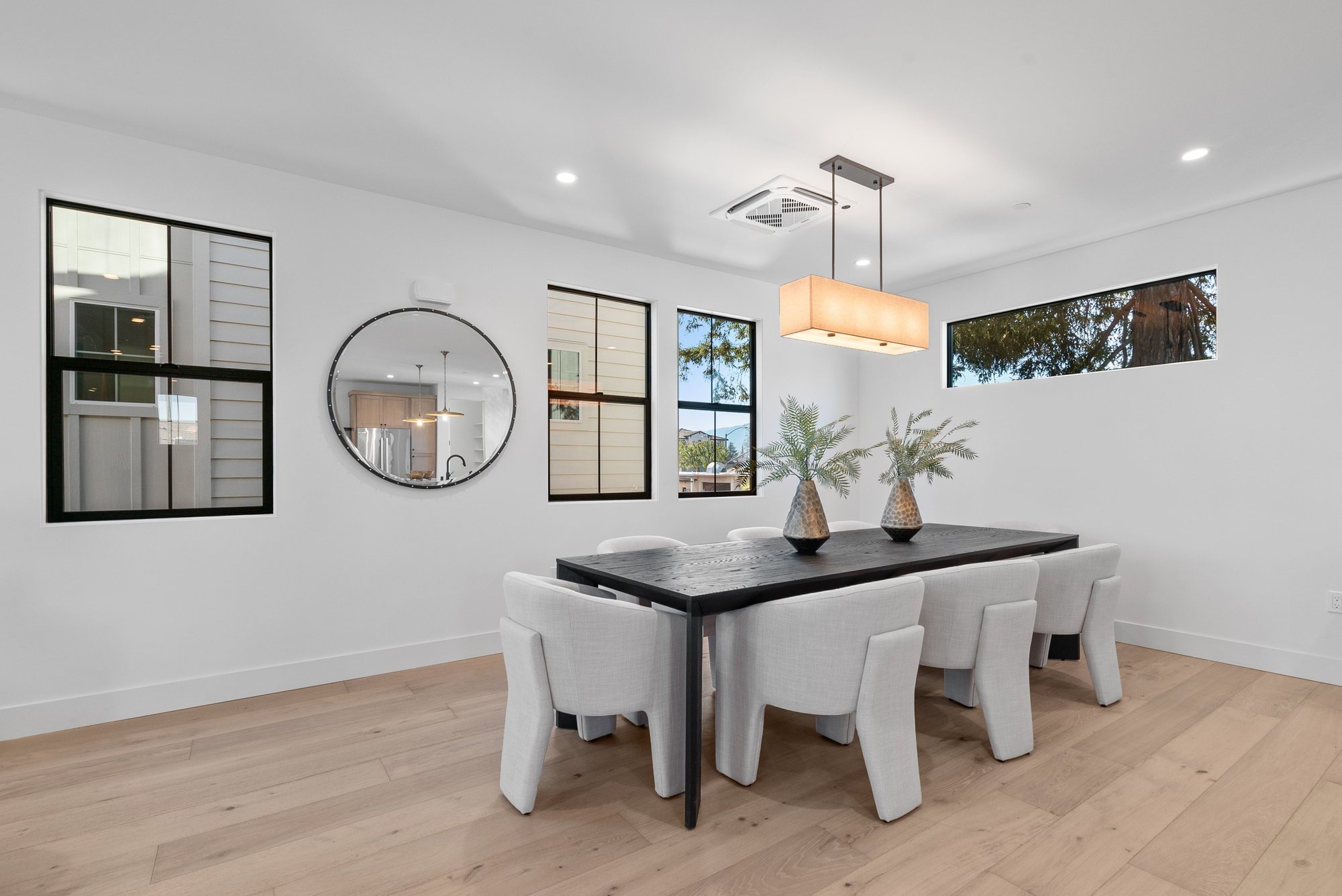 44 Sunnyside Avenue