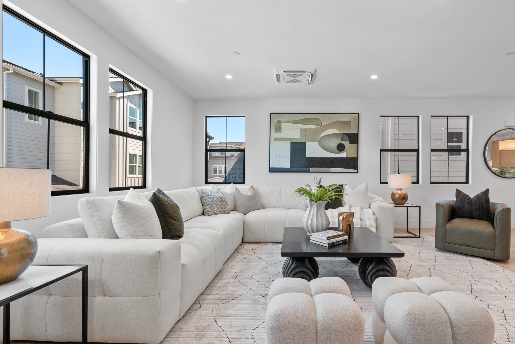 44 Sunnyside Avenue
