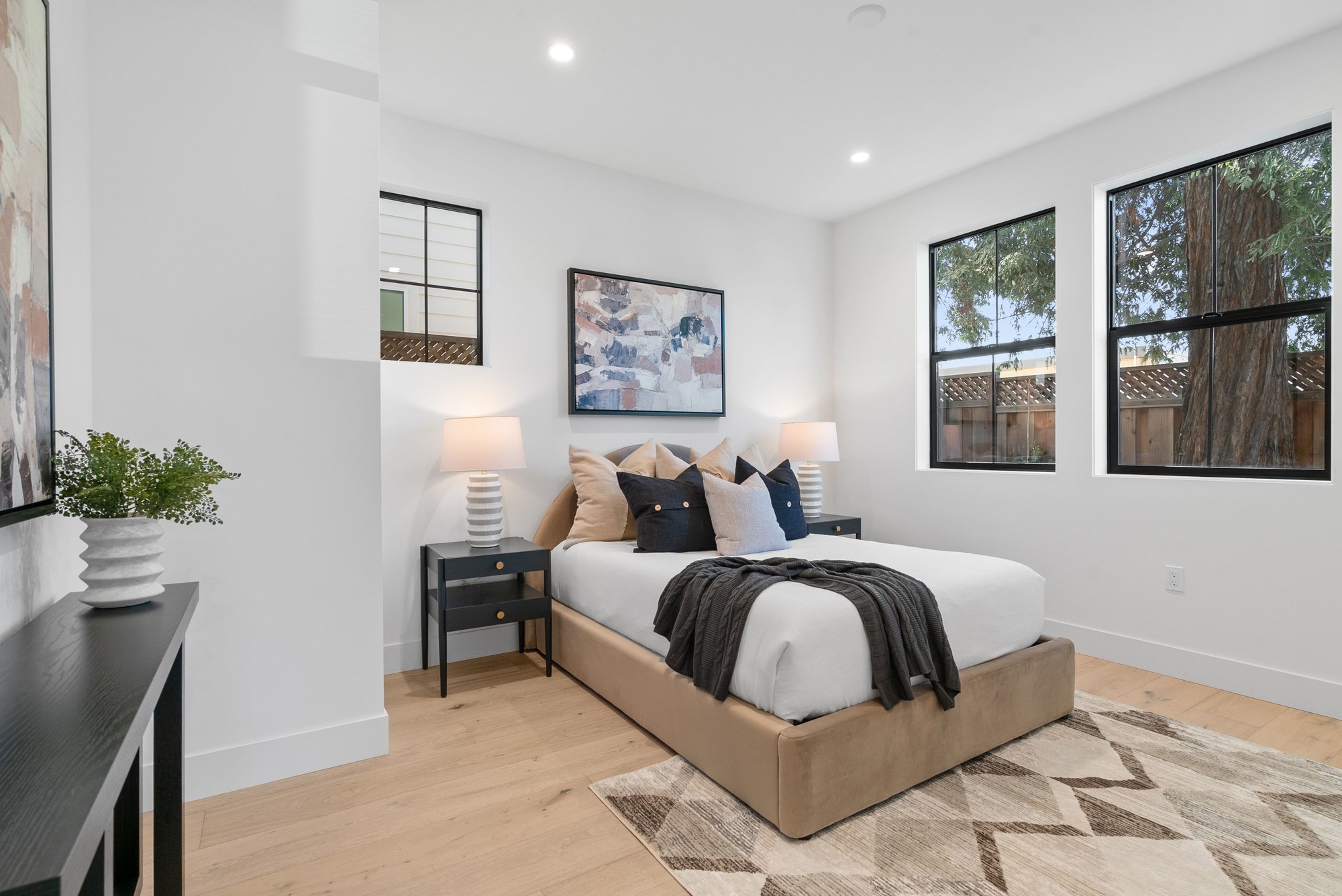 44 Sunnyside Avenue