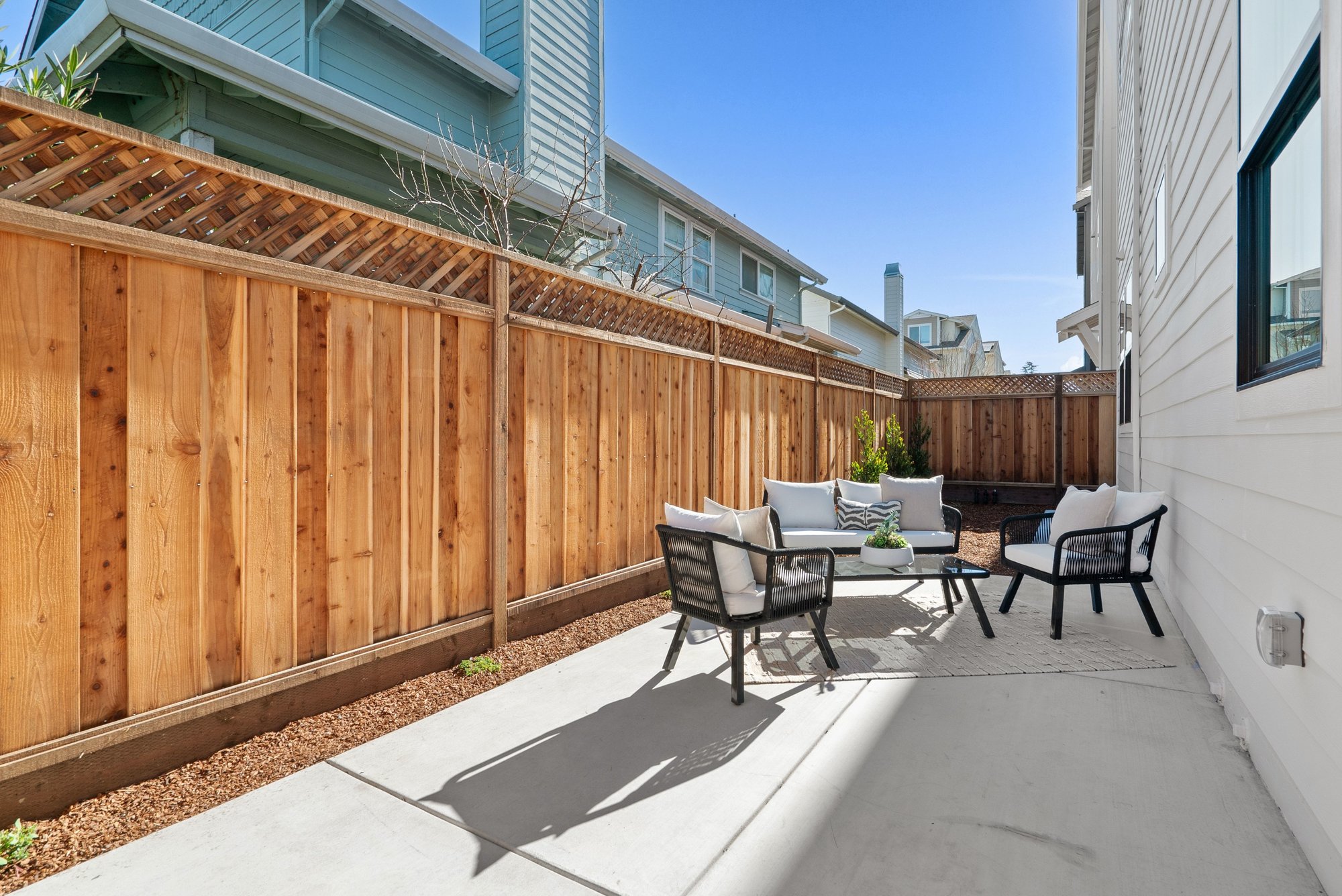 094_dsc00731_868 56 Sunnyside Avenue